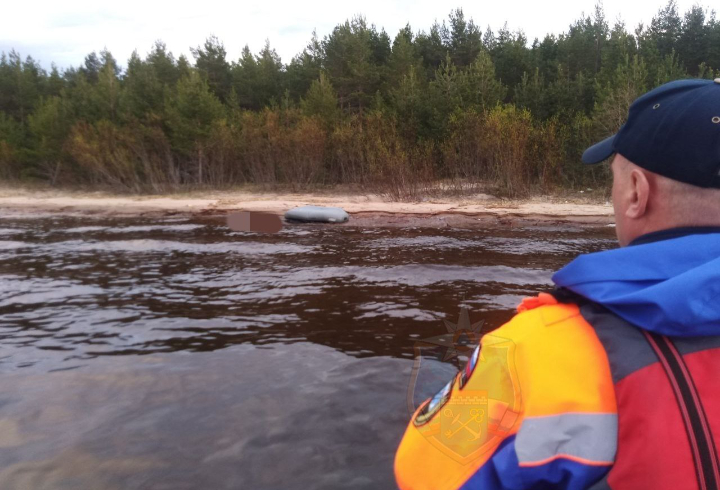 Тело мужчины нашли спасатели Ленобласти на Ладожском озере