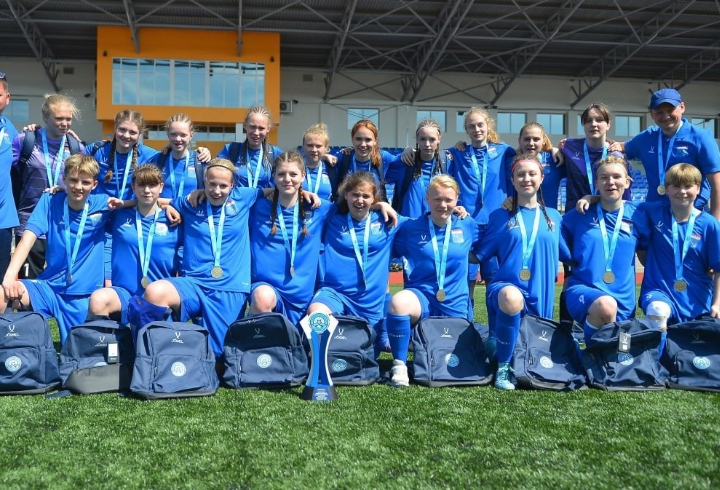 Женская сборная Ленобласти по футболу одержала победу на первенстве СЗФО