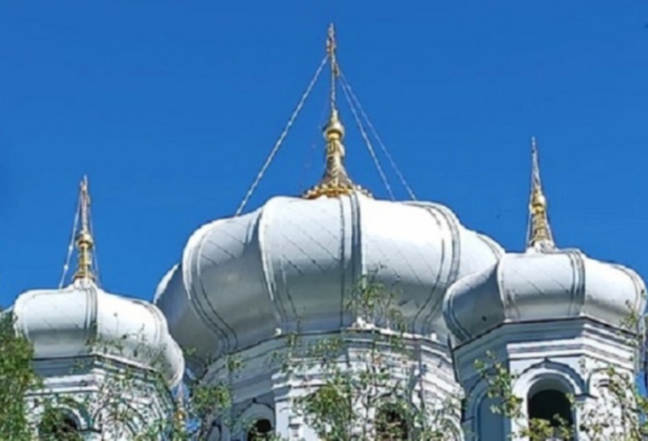 В Гатчине завершились работы по реставрации куполов Павловского собора