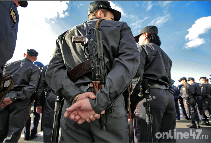 В Петербурге задержали стрелка, открывшего огонь по полицейским на Народной улице