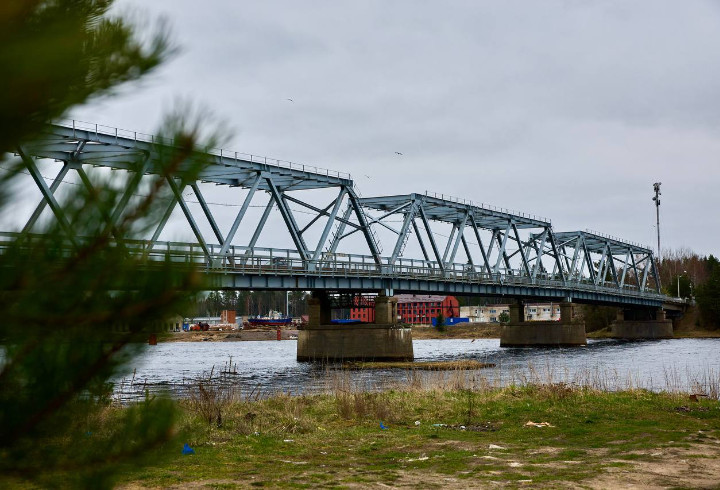 Ленобласть приступила к капремонту моста через Лугу