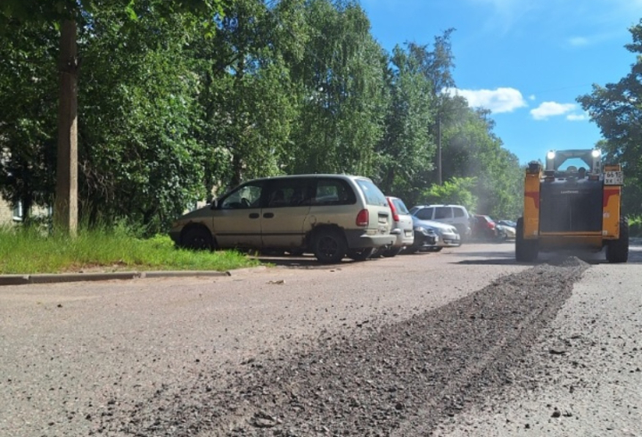 В Отрадном начался ямочный ремонт дорог
