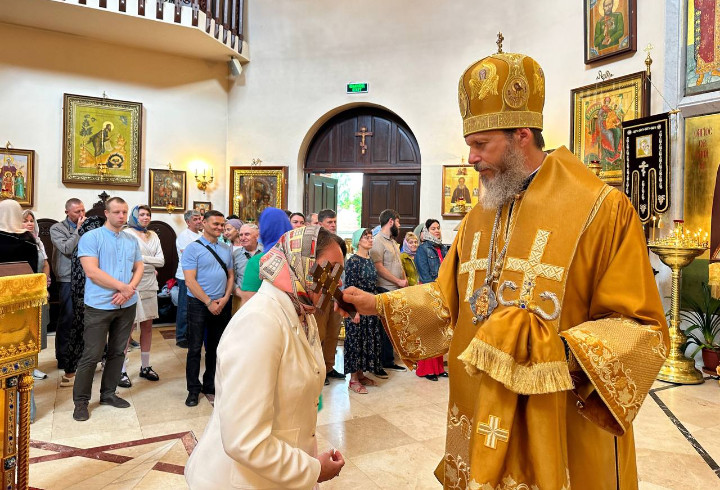 Литургия, хороводы и венки: в Юкках прошел собор православных жителей