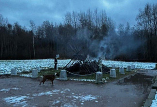 Макет шалаша Ленина в Сестрорецке будет восстановлен после пожара