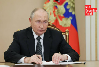 Владимир Путин дал старт строительству атомного ледокола «Сталинград»