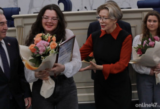 Корреспондент Online47 Елизавета Нуждина — серебряный призер премии Заксобрания Ленобласти «Дела и лица - 2025»