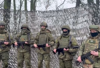 «Крепкого здоровья и мира в душе»: Бойцы СВО поздравили жителей Ленинградской области с Рождеством