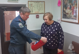 В Вырицкой детской школе искусств провели инструктаж по пожарной безопасности