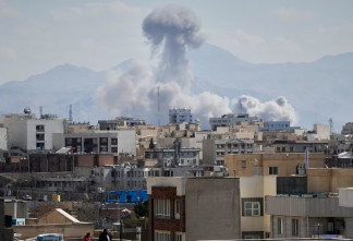 Навязать свои интересы у Вашингтона пока не получается: политологи о военном конфликте Ирана, США и Израиля