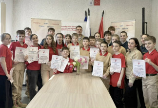 Юнармейцы Сланцевского района получили заслуженные награды