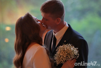 Тренд на камерные свадьбы: почему россияне отказываются от пышных торжеств и во сколько обойдется праздник  в Ленобласти