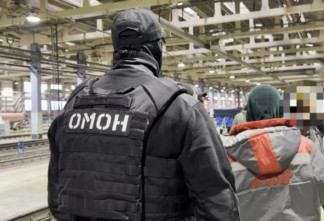 Силовики проверили почти 200 мигрантов на вокзалах Петербурга и Ленобласти