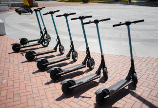 Электросамокатам закрыли путь: в Кудрово начали ограничивать движение СИМ