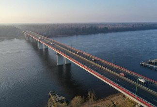Движение по Ладожскому мосту полностью перекроют на два часа