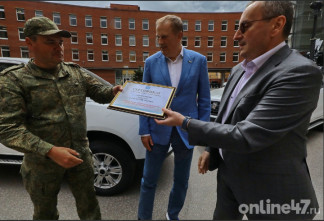 Ленобласть передала военным новые машины для мобильных огневых групп по защите неба
