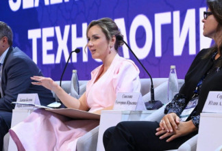 Омбудсмен Львова-Белова предложила расширить сертификацию объектов благоустройства знаком «Семьям рады»