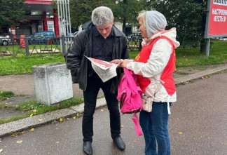 Активисты «Коммунистов России» открыли агитпункты в 12 районах Ленобласти